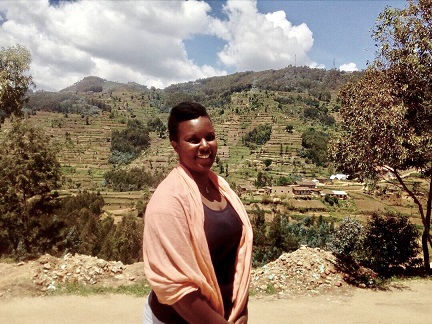 Elyse Iruhiriye在非洲卢旺达