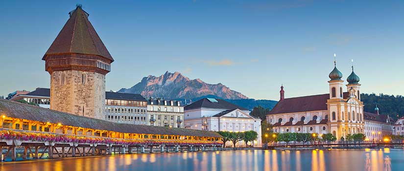 瑞士卢塞恩校区坐落在雪山山峰和郁郁葱葱的风景之间的卢塞恩湖畔。